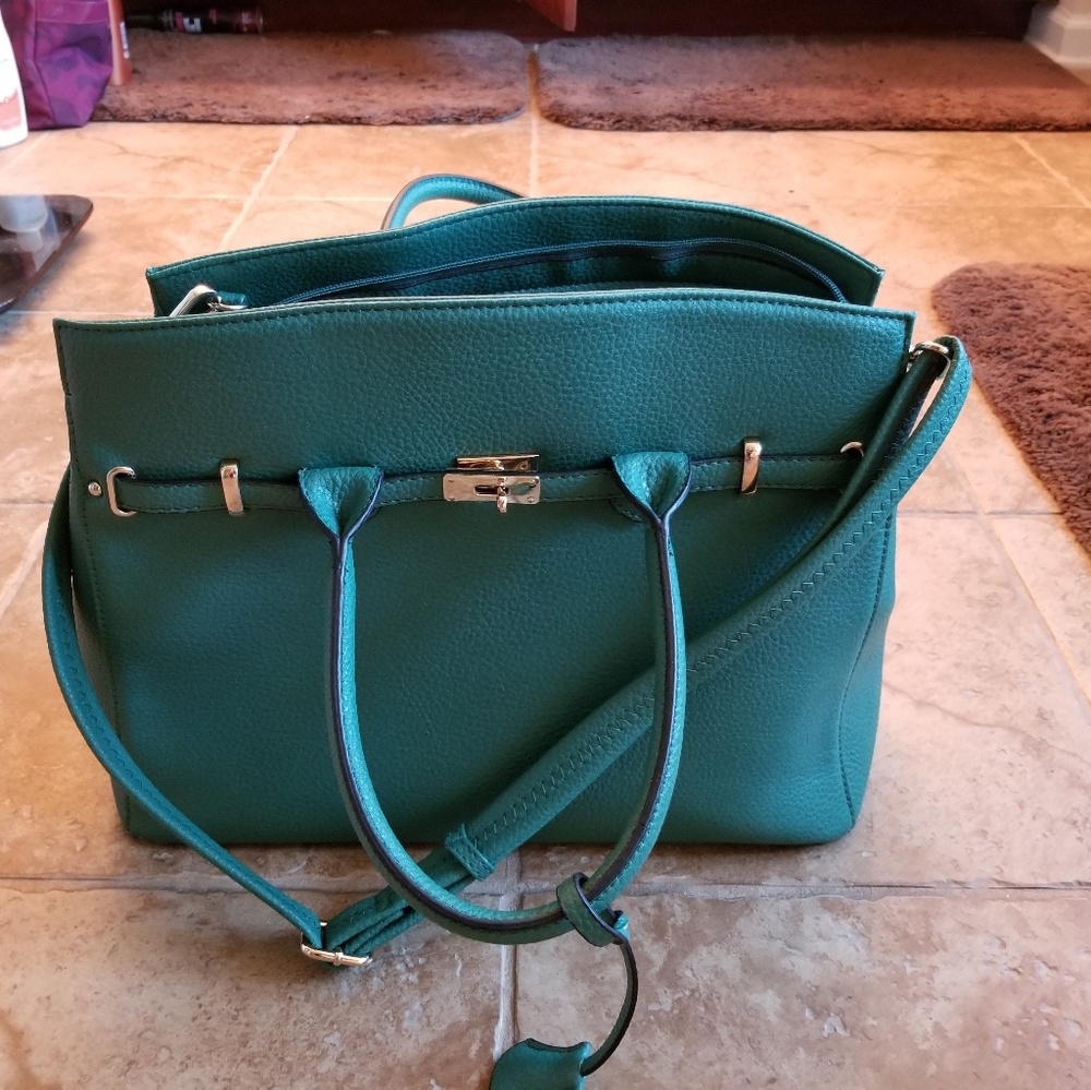 Beautiful Large Green Handbag. Worn Once.